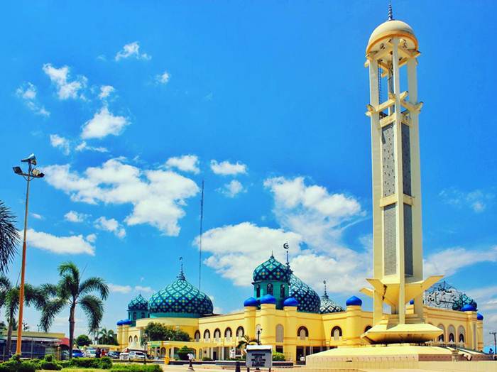 wisata-lintas-kalimantan-pakarholiday